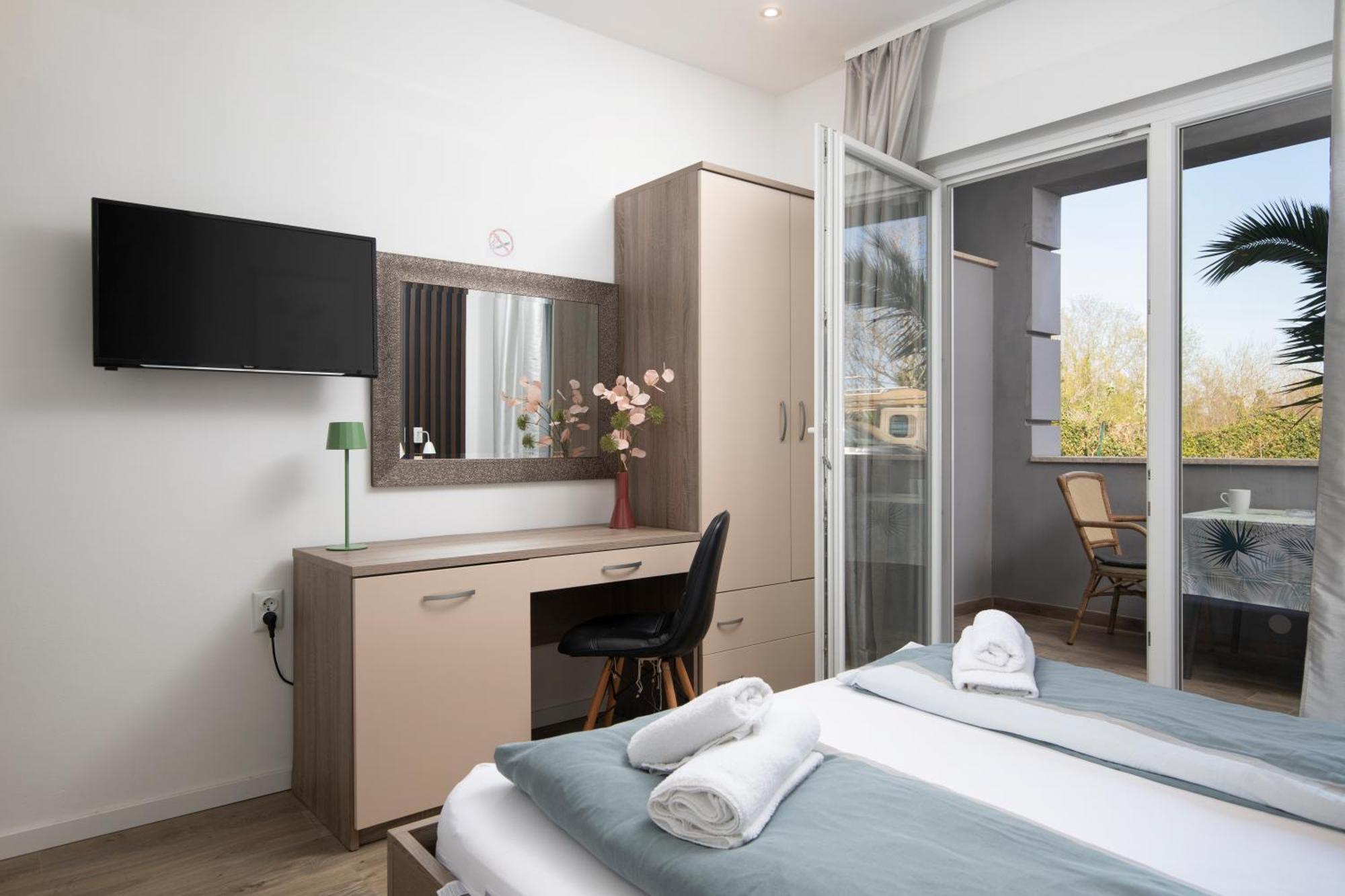 Apartmant & Rooms Villa Rosa Medulin Pomer Buitenkant foto