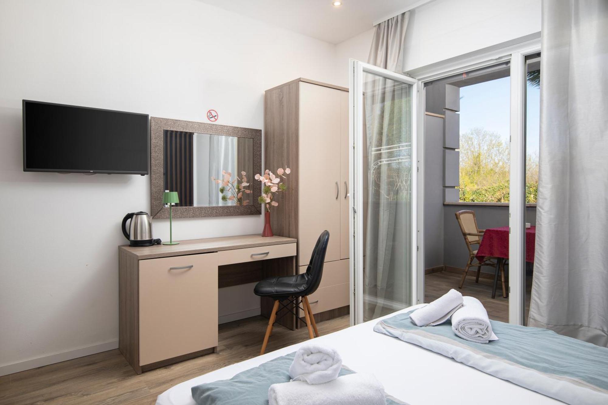 Apartmant & Rooms Villa Rosa Medulin Pomer Buitenkant foto